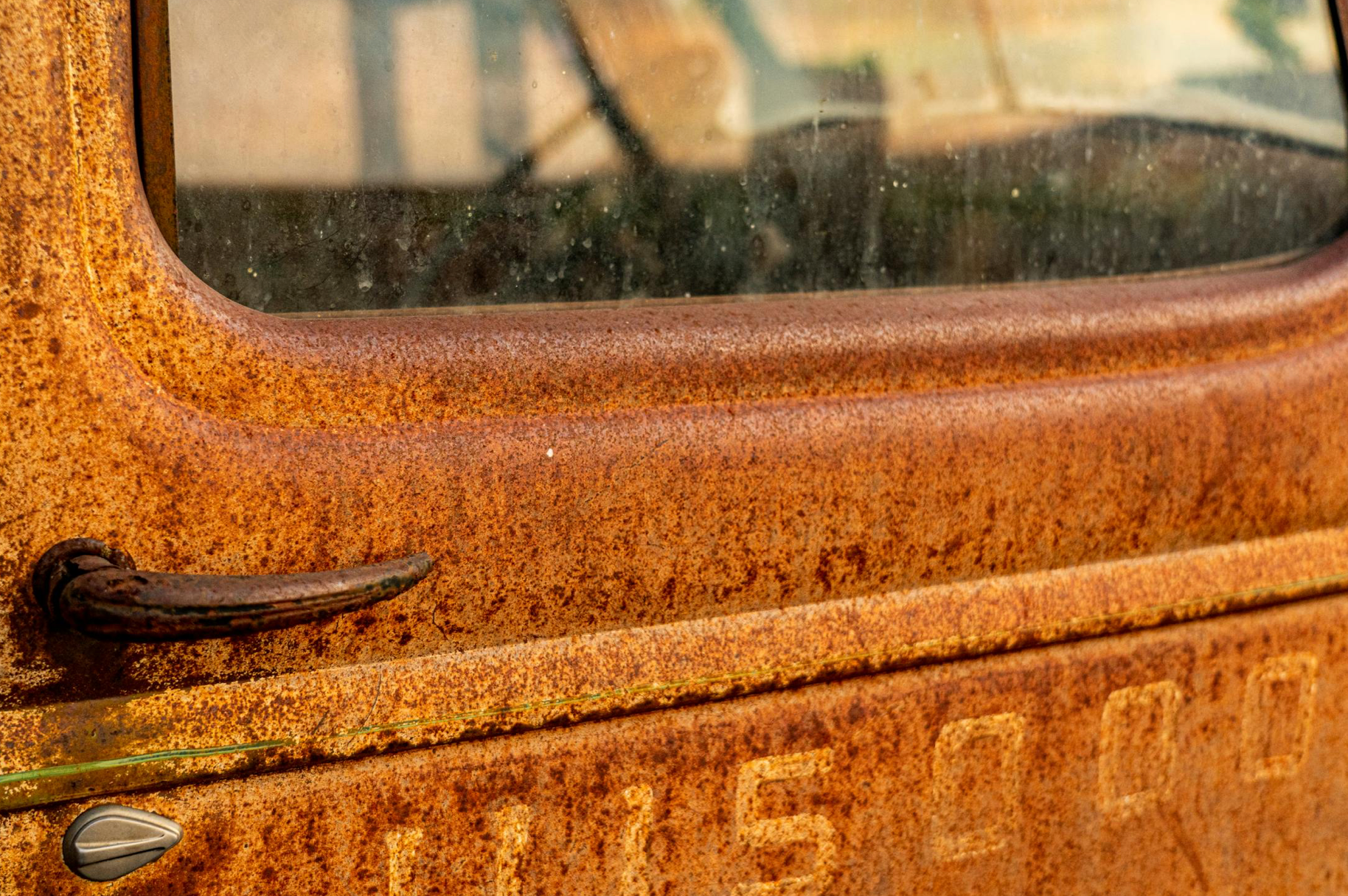 Best Chrome Paint in 2026 - Jenolite